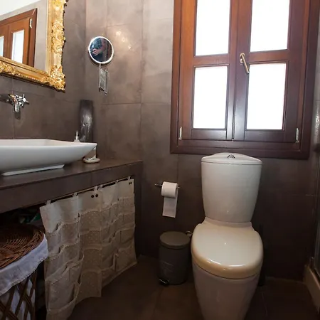 Old Town Classic House Rhodes