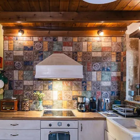 Old Town Classic House Rhodes فيلة